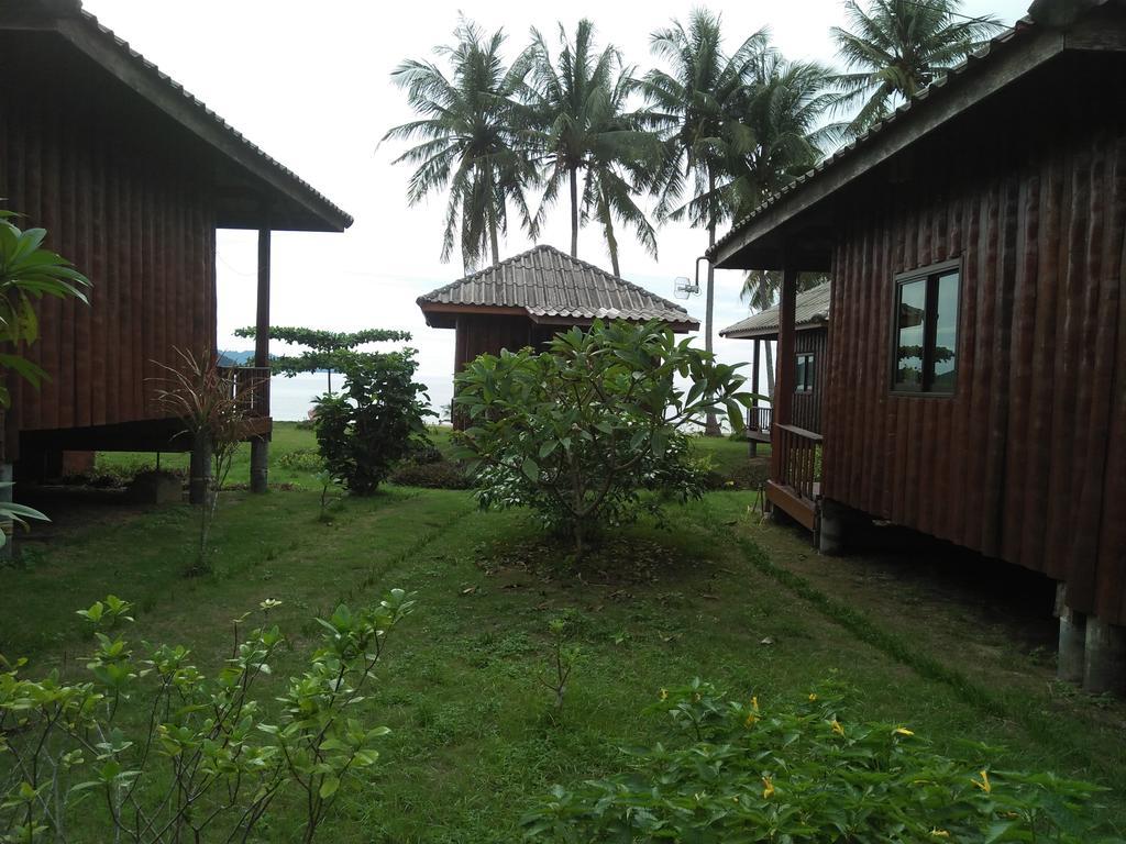 Happy Days Resort Koh Mak Exterior photo