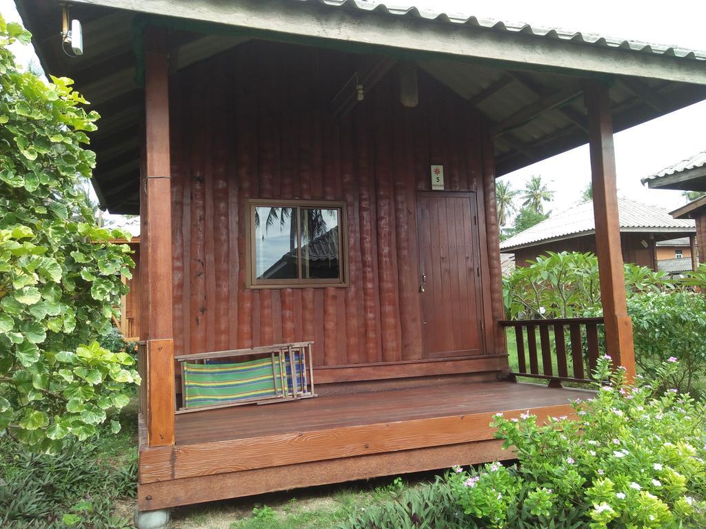 Happy Days Resort Koh Mak Exterior photo